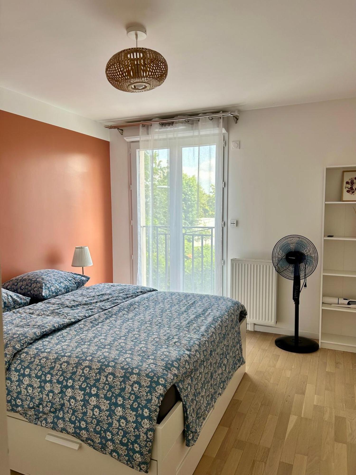 Elegant Appartement Minimaliste Entre Paris Et Disney Noisy-le-Grand Buitenkant foto