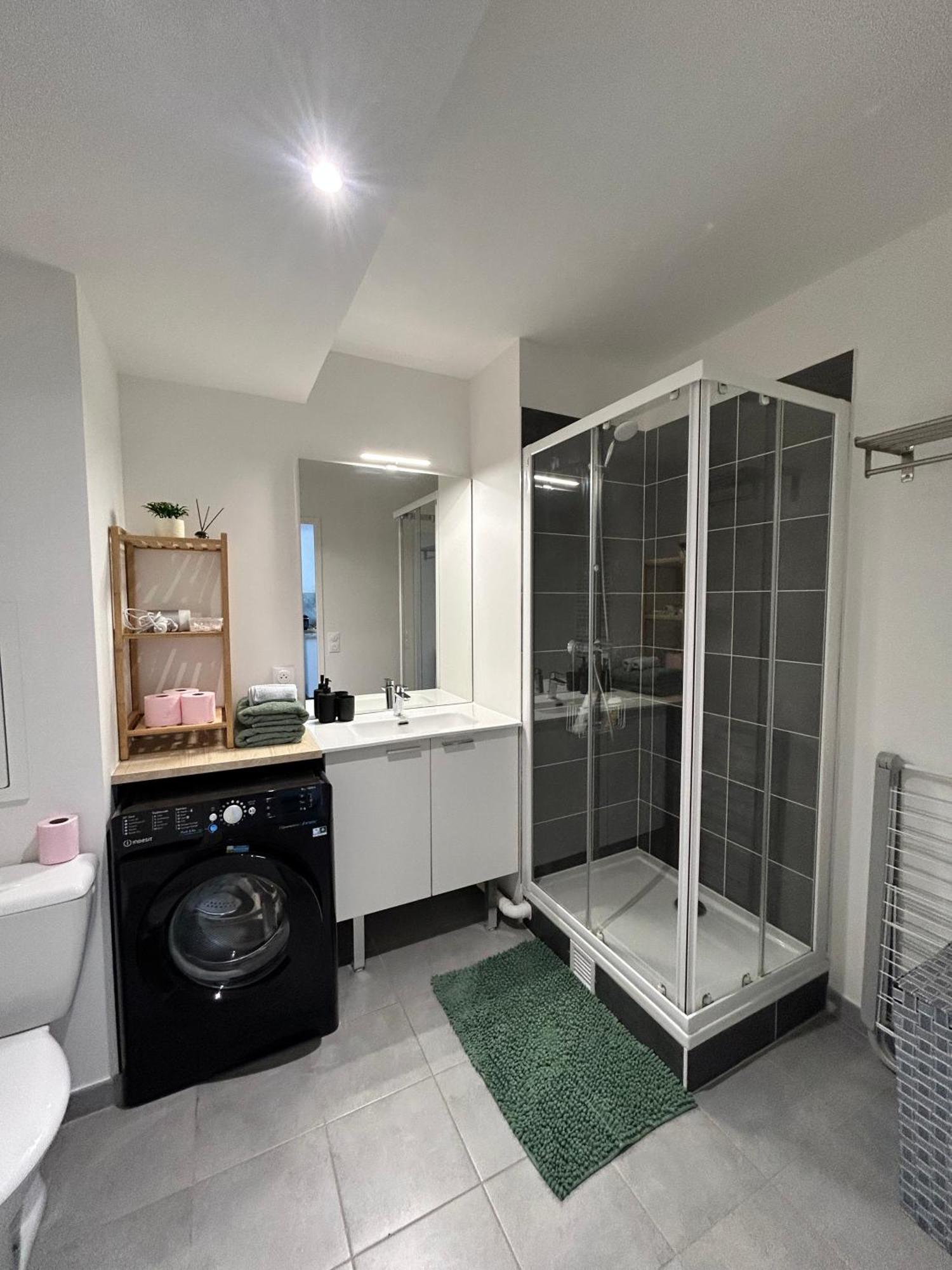 Elegant Appartement Minimaliste Entre Paris Et Disney Noisy-le-Grand Buitenkant foto
