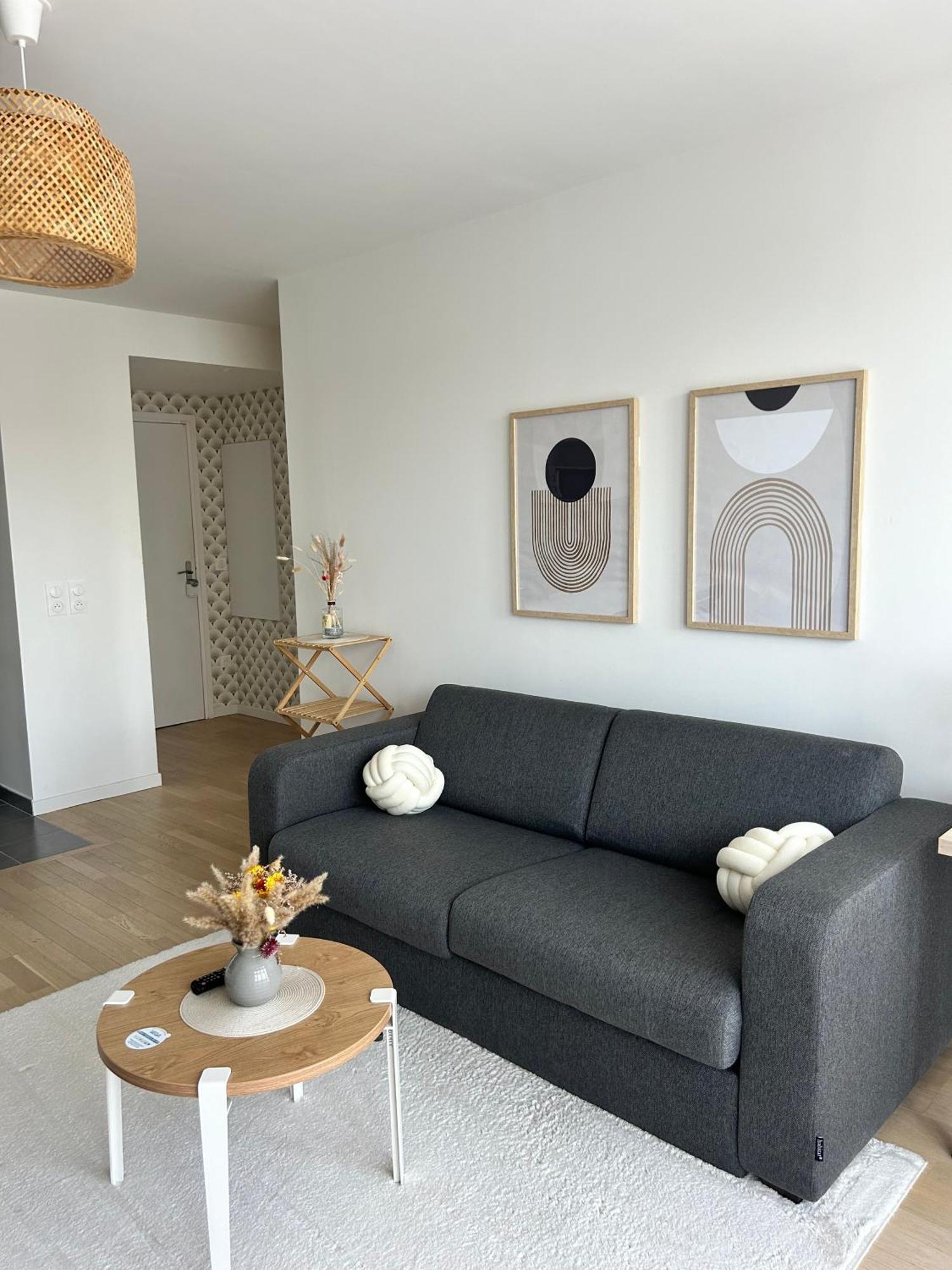 Elegant Appartement Minimaliste Entre Paris Et Disney Noisy-le-Grand Buitenkant foto